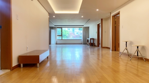 Hyochang-dong Apartment For Rent